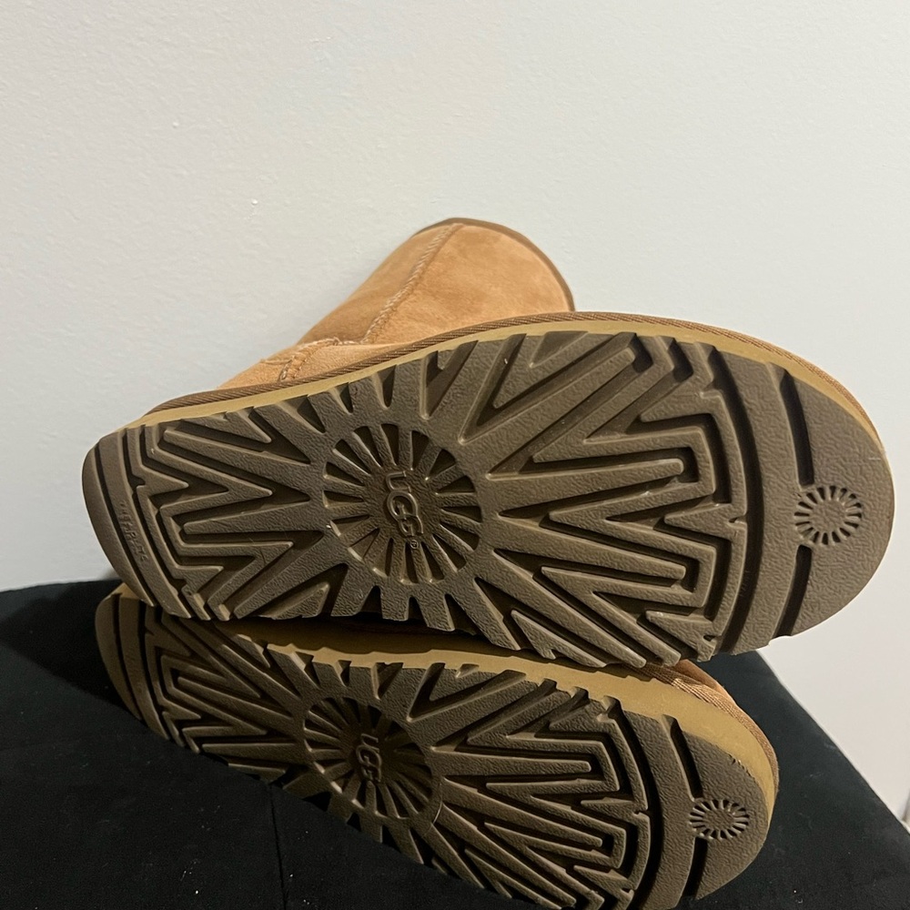 Women’s ugg boots - Picture 4 of 5